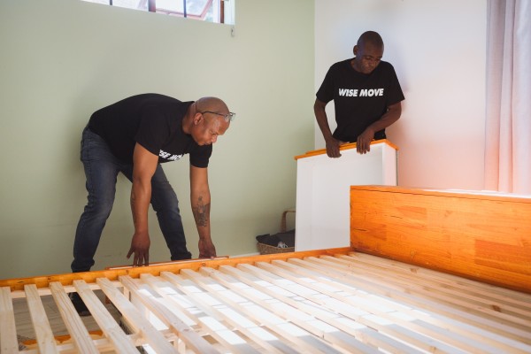 Student moving checklist and timeline