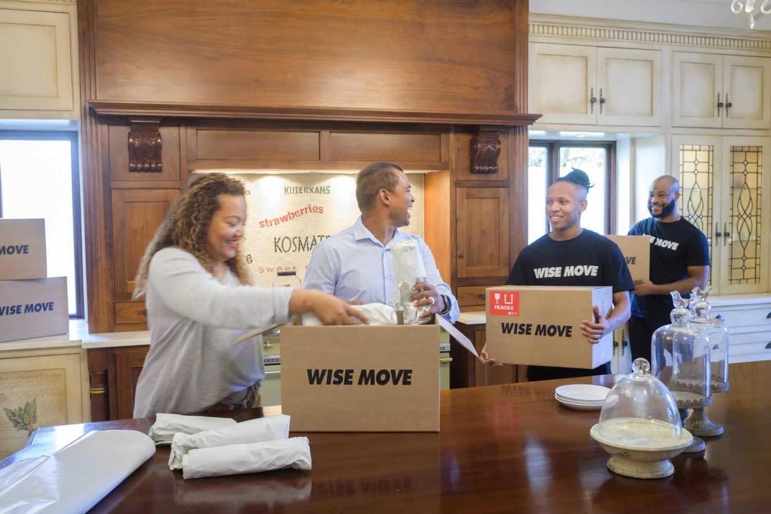 How to Pack Fragile Items for a Move | 10 Effective Tips