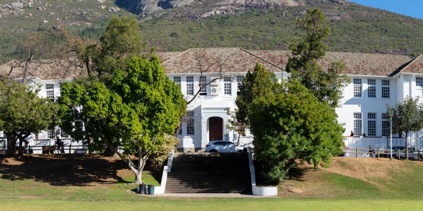 16 Top Primary Schools and High Schools in Paarl