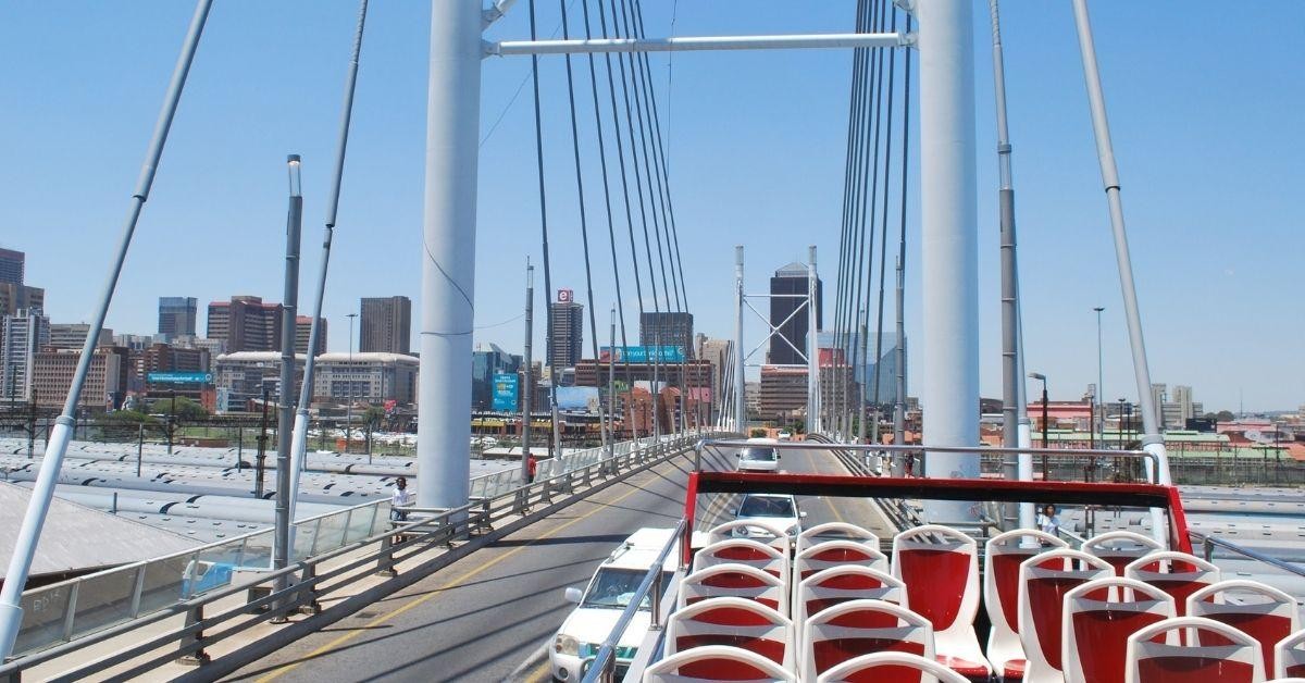 Living in South Africa's Coastal vs Inland Cities: The Pros and Cons Living in South Africa's Coastal vs Inland Cities: The Pros and Cons