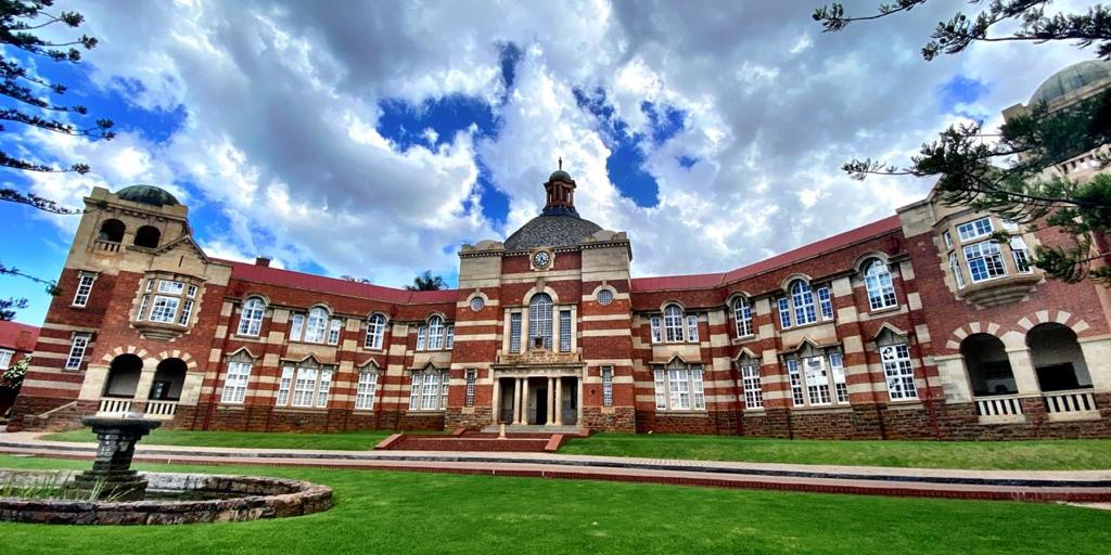 Top 21 Schools in South Africa [2025 School Fees Update]