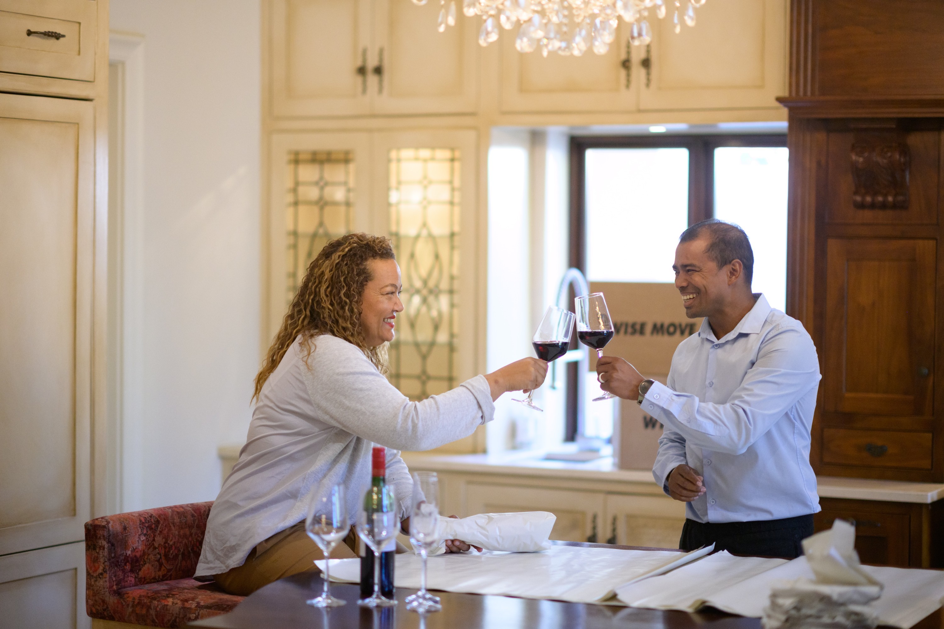 How to pack food when moving house in (without the waste or the stress)