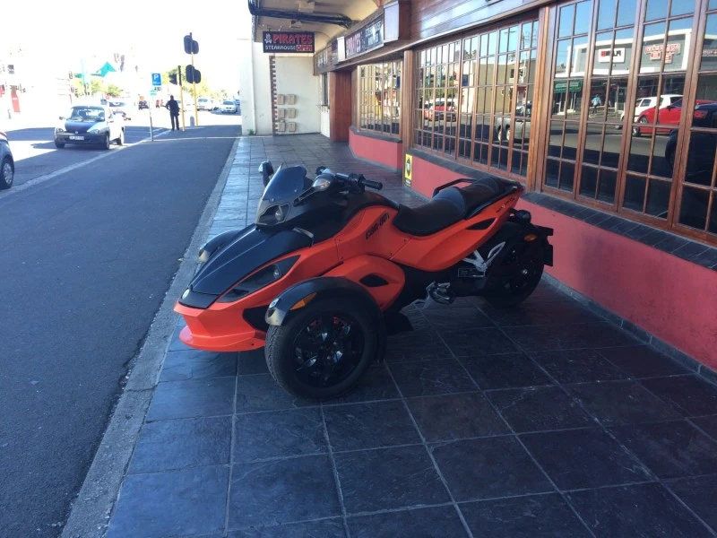 3 wheeled motorcycle, Can Am Spyder