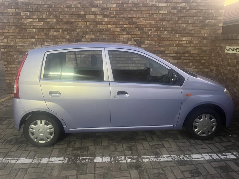 Daihatsu Charade CXL