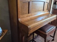 Old piano