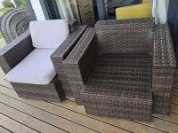 Outdoor chairs, gas braai and gas cylinder