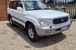 Toyota land cruiser 100