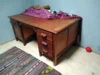 Single sofa, Desk