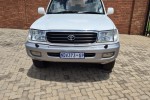 Toyota land cruiser 100