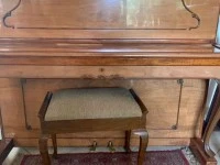 Hoffman upright piano