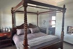 King size bed