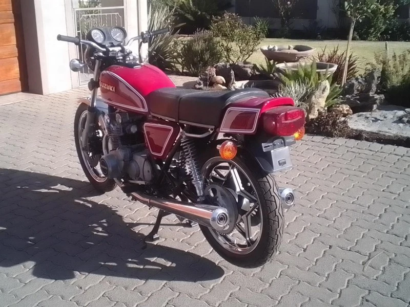 Motorcycle Suzuki GS550