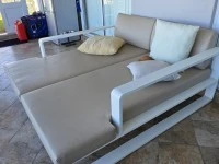 Corner lounge suite (2), Sleeper couch, Day beds (2)