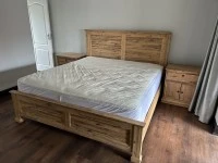 King size bed with wooden base (2), Double bed with wooden base, Night...