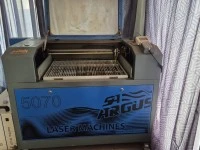 Laser cutting machine