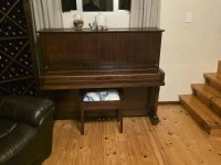 Hoffman piano