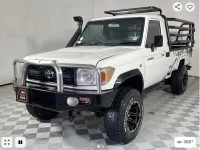 Toyota Land Cruiser pick up