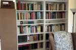 3 large bookshelves 220x80x25, 2 small bookshelves 110x90x25 and 110x4...