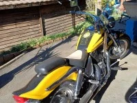 Motorcycle Suzuki 800cc Marauder 2000 model