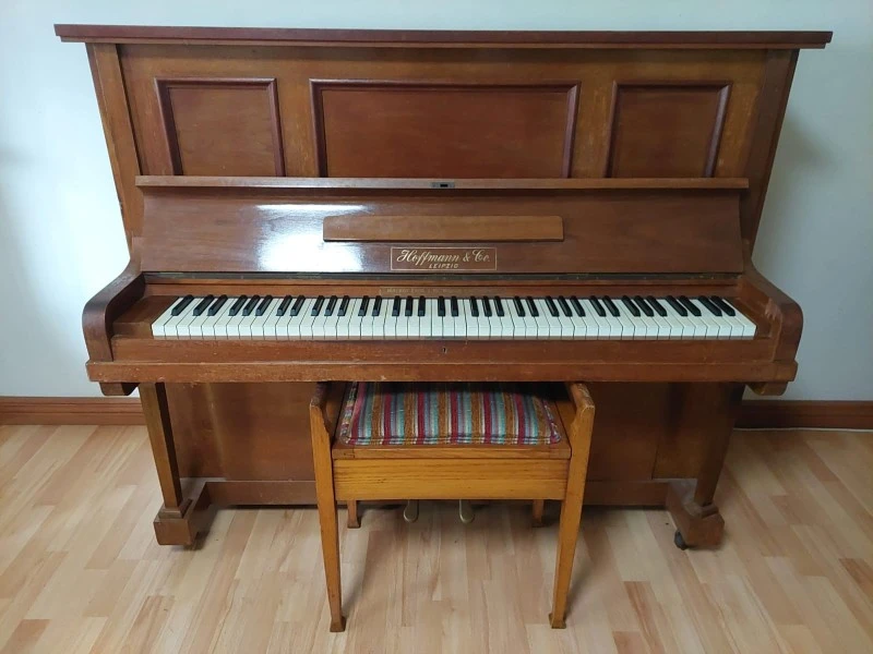 Hoffmann & Co. Leipzig piano