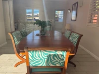 Dining table and 7 chairs