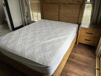 King size bed with wooden base (2), Double bed with wooden base, Night...