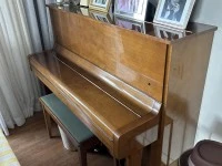 Yamaha upright piano