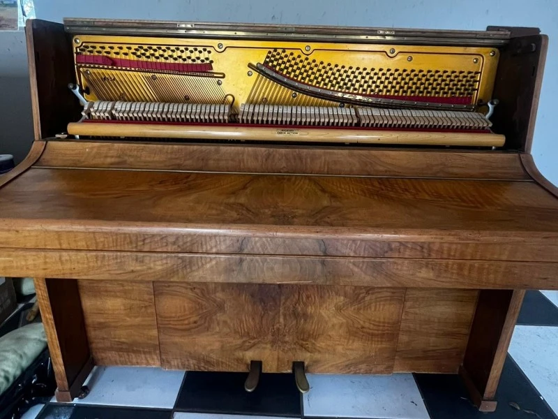 Vintage Richard piano