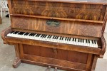 Upright piano