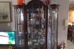Glass display cabinet