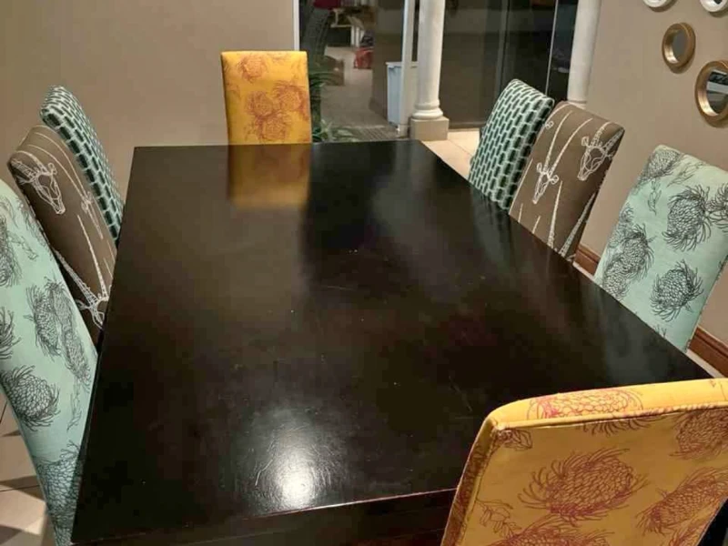 Dining room table and 8 chairs