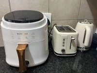 Double bed, 1x headboard, 1x TV, 1X TV stand, 1x Fridge, 1x Washing Ma...