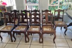 Diningroom table, diningroom chairs (9)