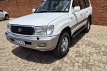 Toyota land cruiser 100