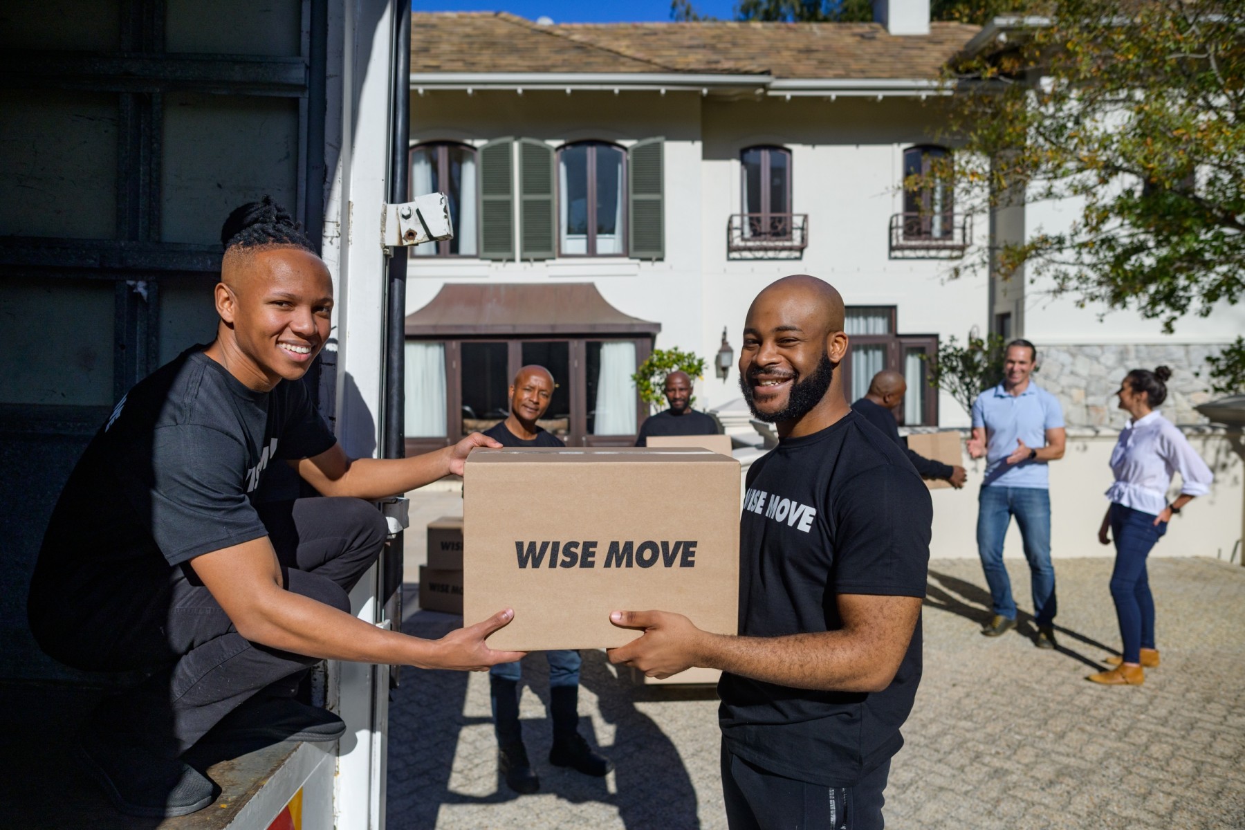 Book the best moving company near you